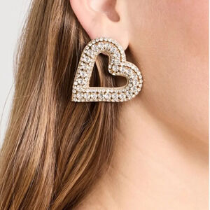 NEW Deepa Gurnani Bia Heart Earrings